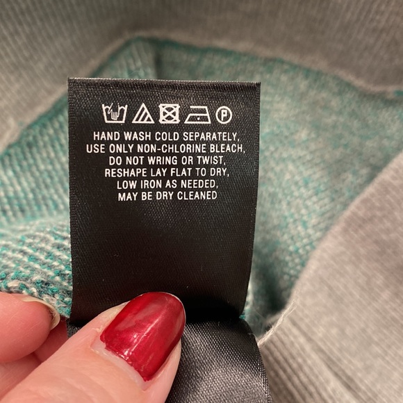 NWT Moth - Anthro - NWT - Gray/Green Chevron Knit Asymmetrical Skirt - EUC - S - Picture 14 of 16